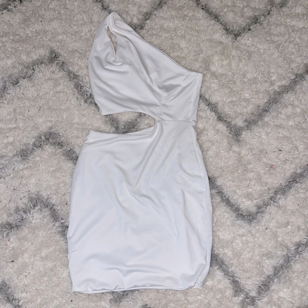 One shoulder cut out bodycon dress
